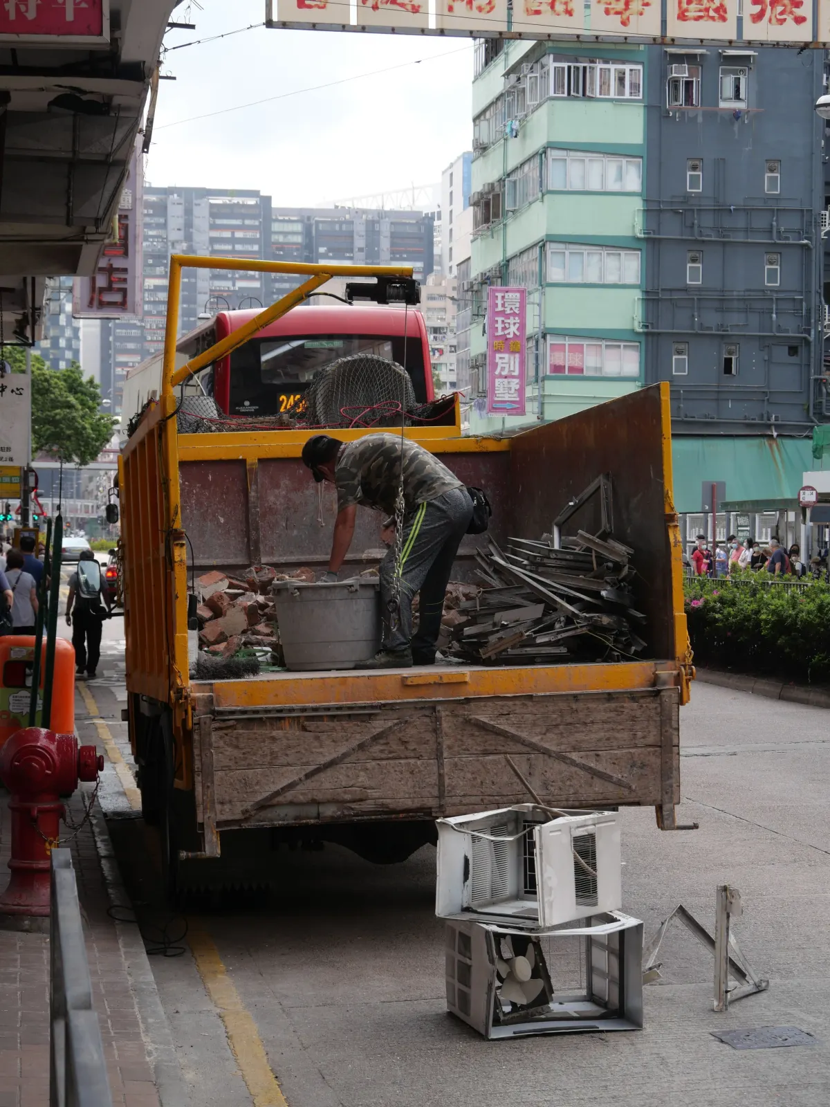 Retiro de basura y vaciado de espacios